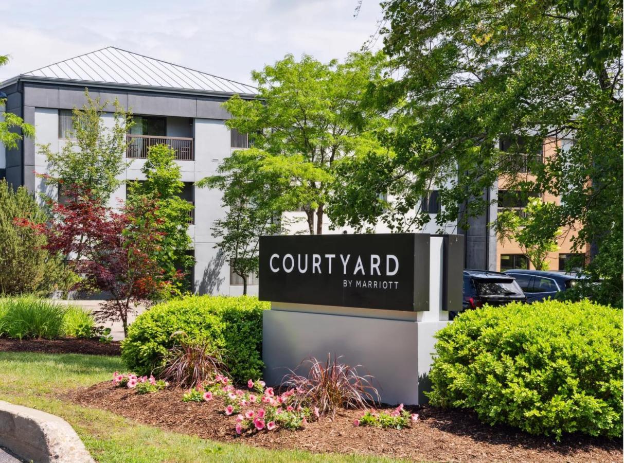 Hotel Courtyard Burlington Williston Esterno foto