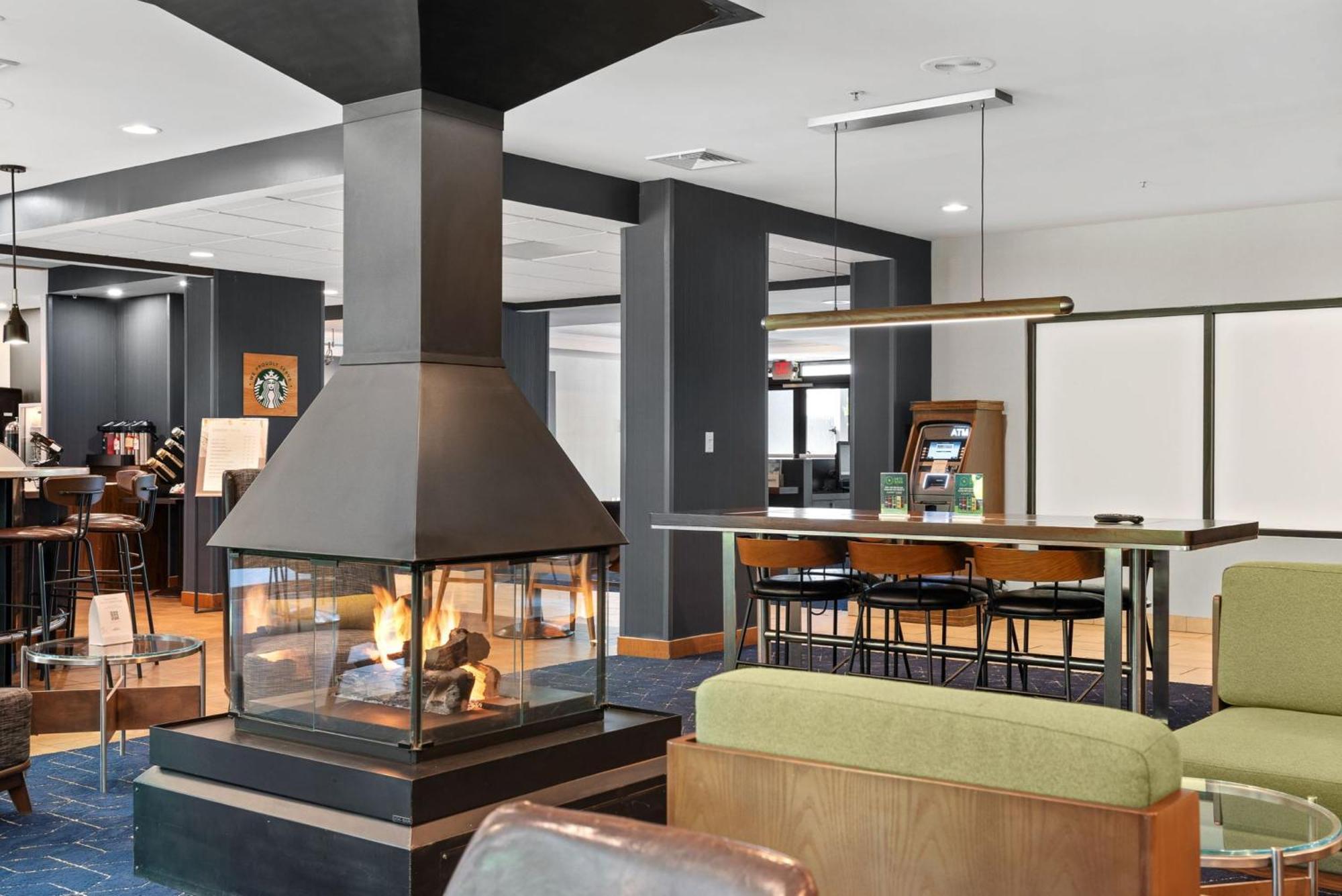 Hotel Courtyard Burlington Williston Esterno foto