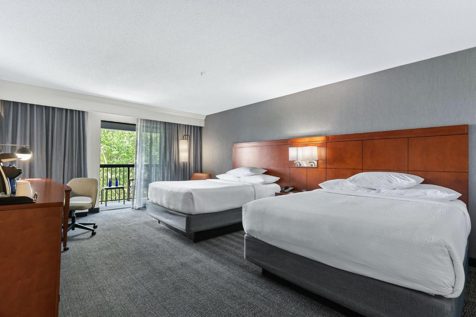 Hotel Courtyard Burlington Williston Esterno foto