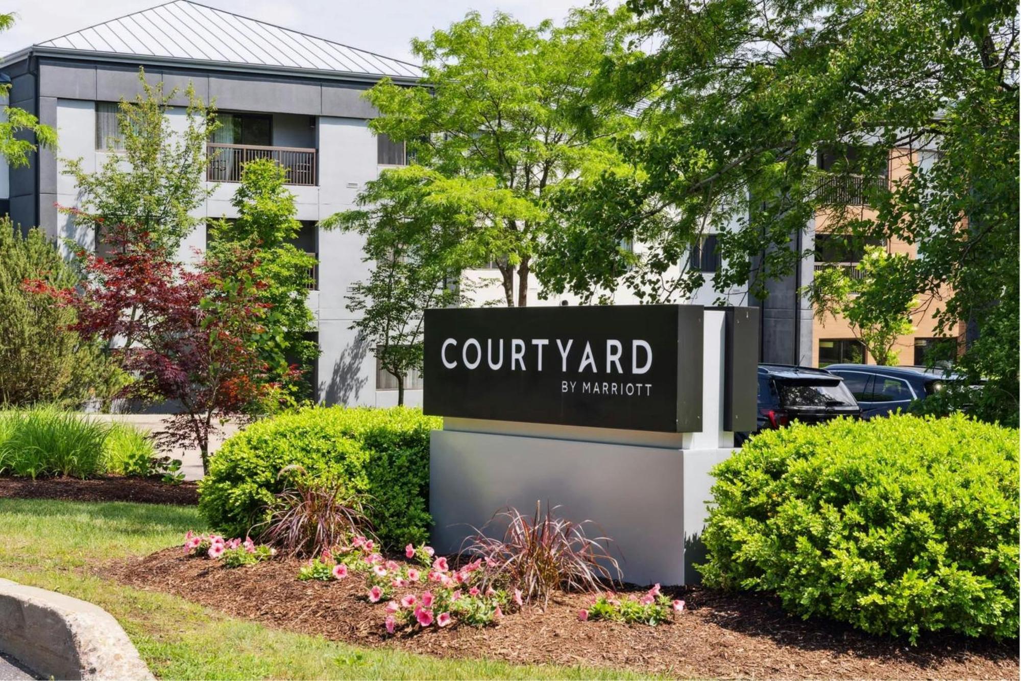 Hotel Courtyard Burlington Williston Esterno foto