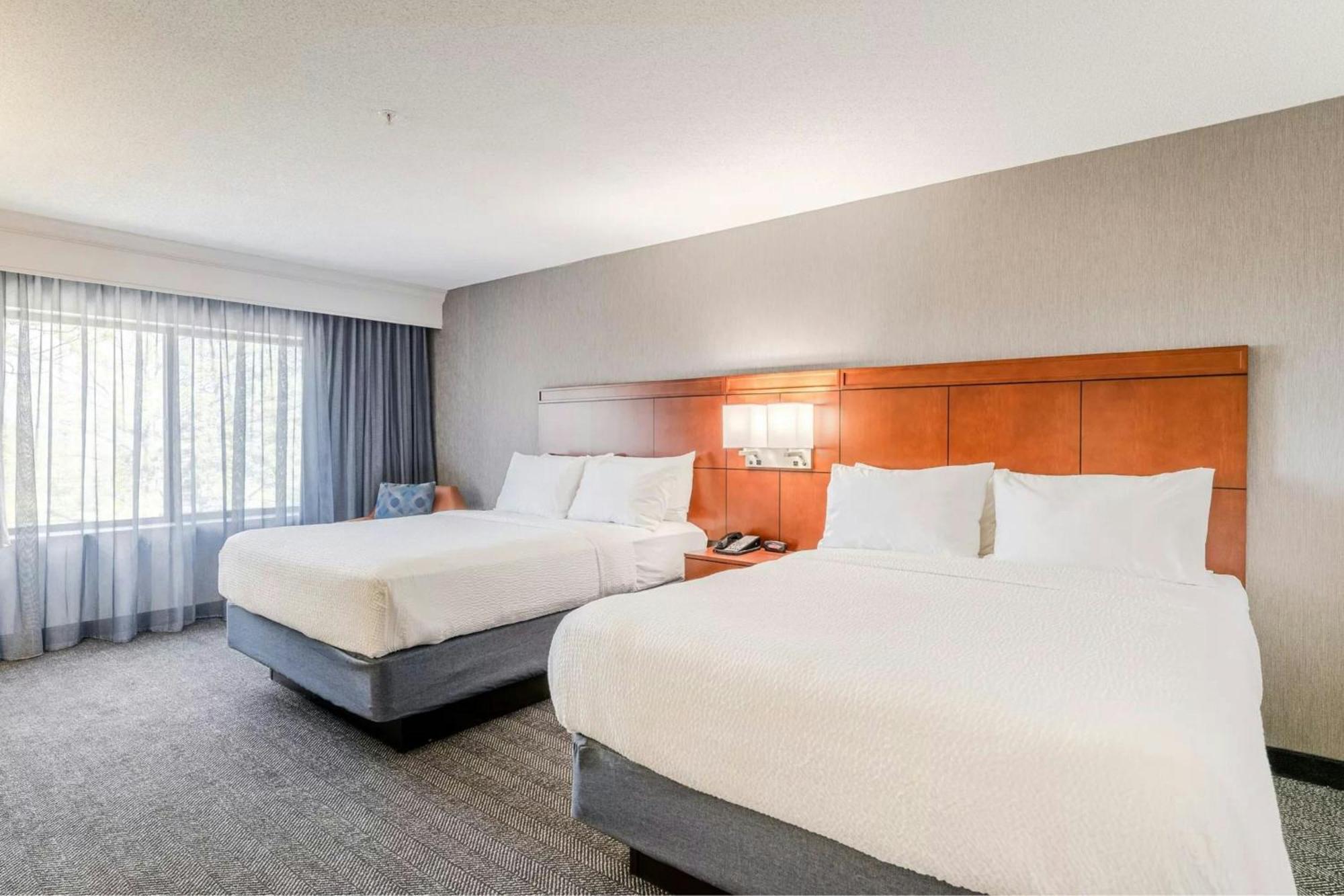Hotel Courtyard Burlington Williston Esterno foto
