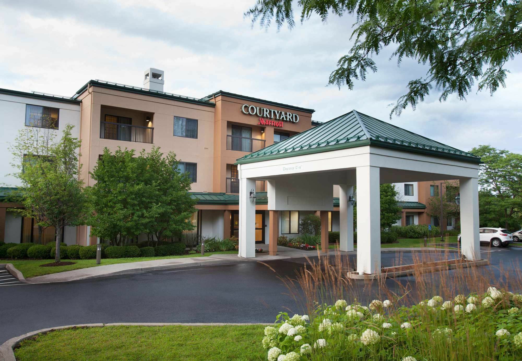 Hotel Courtyard Burlington Williston Esterno foto